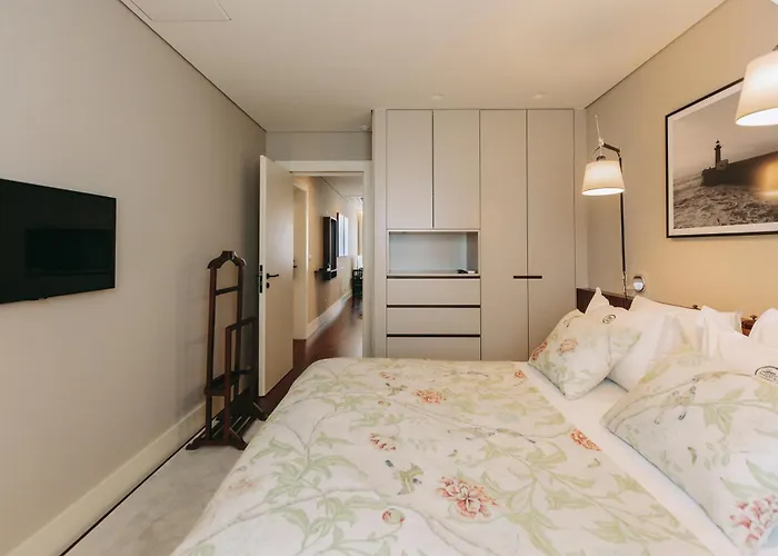 Gran Cruz * Vila Nova de Gaia